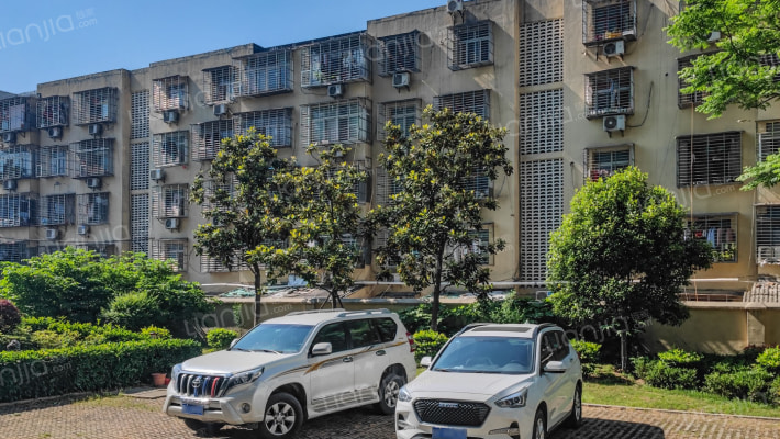 汉江路毛纺厂家属院外景图