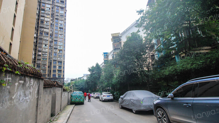 在水一方外景图