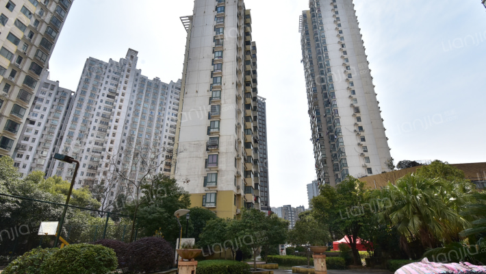 洪城时代广场外景图