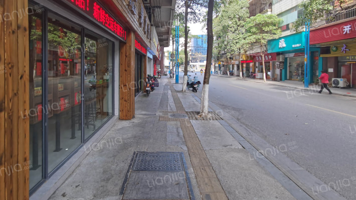 新光大厦外景图