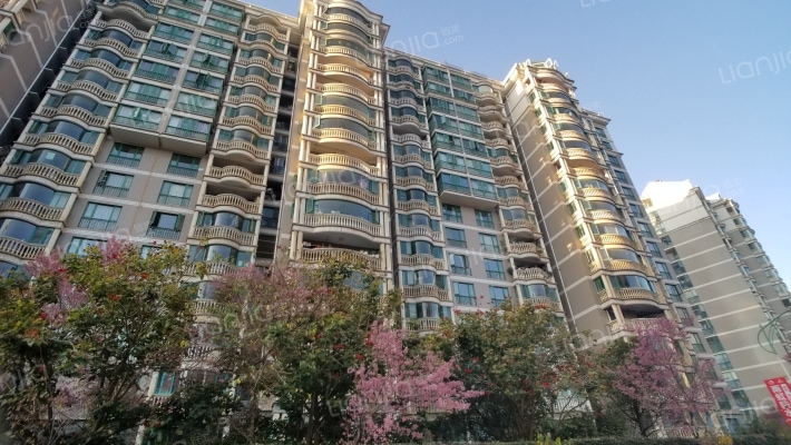 世纪城迎春苑外景图