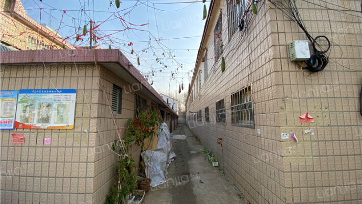 华龙公寓外景图