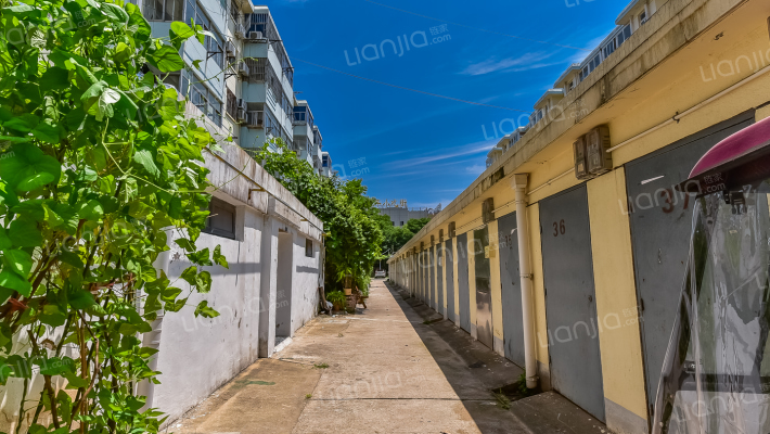 淮阴水建宿舍区外景图