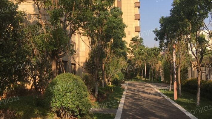 绿地海珀澜庭外景图