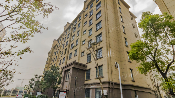 文一名门皇马A区外景图