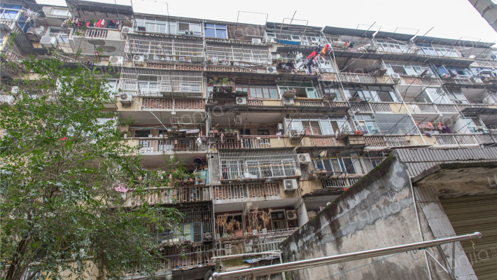 酒厂小区外景图