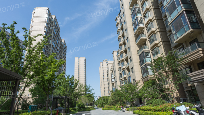 远创湖悦云境外景图