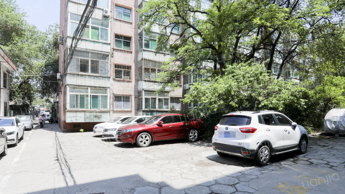 煤管局宿舍外景图