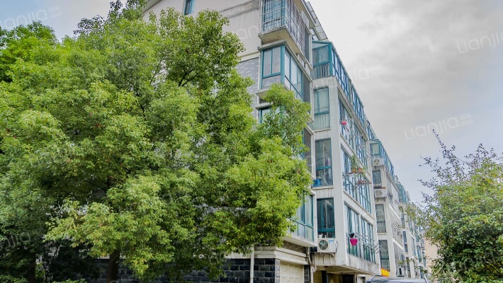 世纪名门外景图