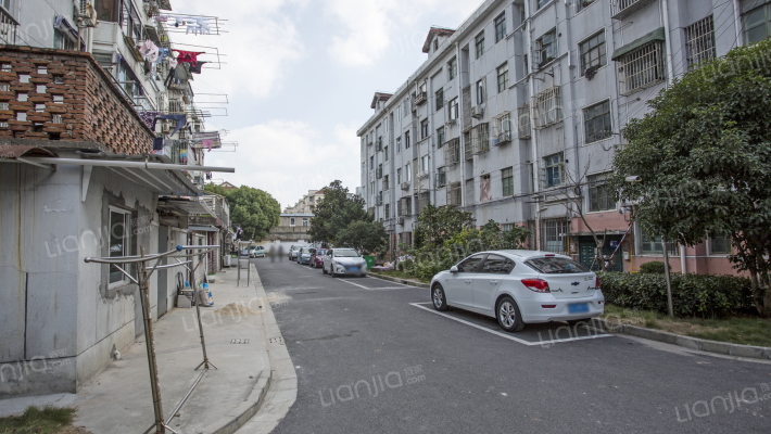 东南三村外景图