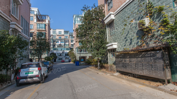 丽湖华庭外景图