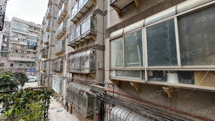 云南省商业集团宿舍外景图