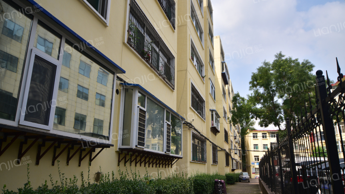 储备局小区外景图