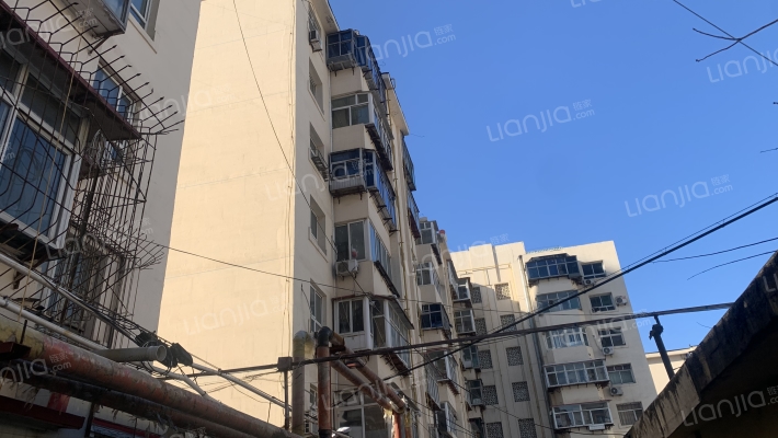 平和里小区外景图