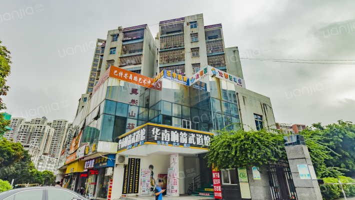 麗港山莊外景图