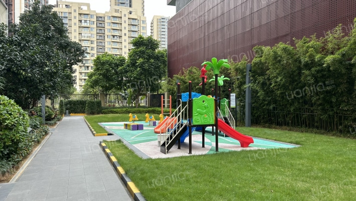 万科翡翠中央.翠珑苑外景图