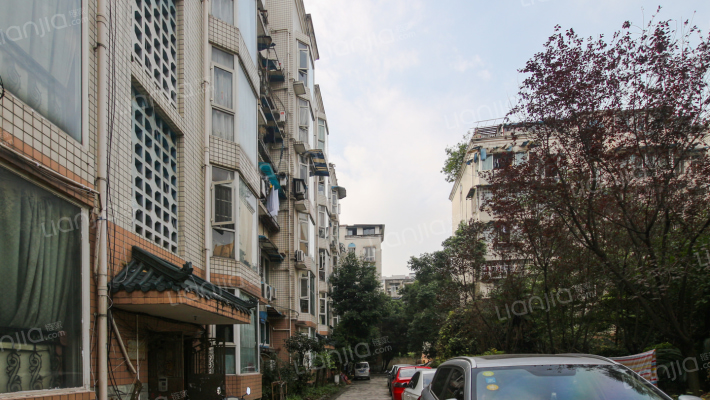 晶都小区外景图