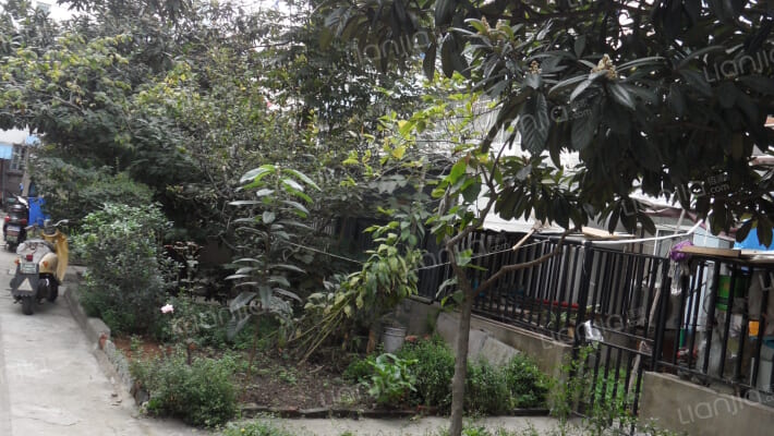 东大宿舍外景图