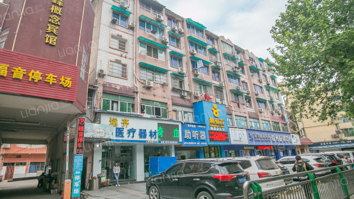 人民东路396号外景图