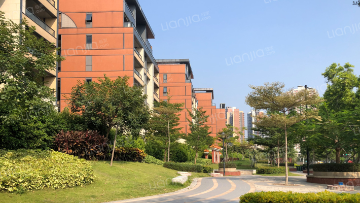 泷景一期外景图