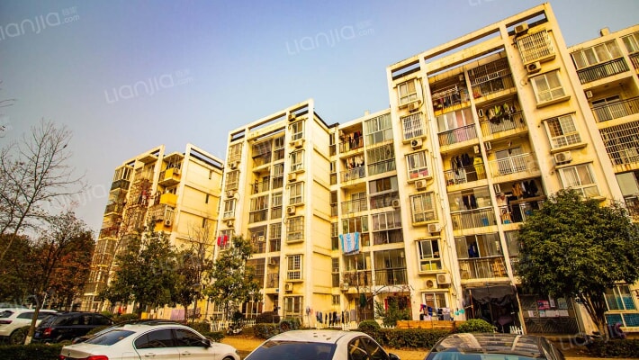 阁调小区外景图