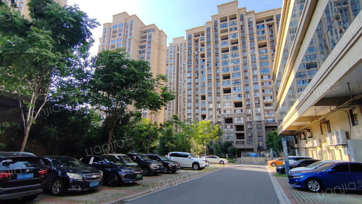 鑫龙上上城外景图