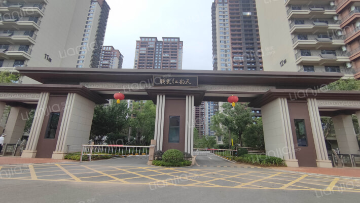 联发国际度假区红韵天外景图