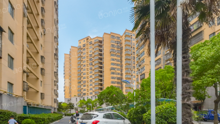 弘瑞冠邸外景图