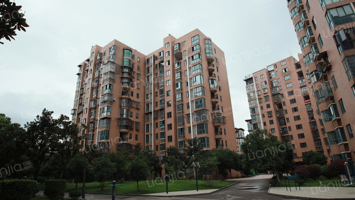 怡和山庄外景图