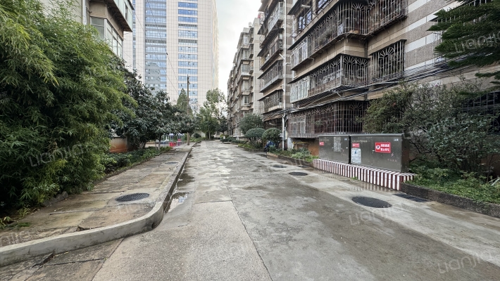 贵研小区外景图