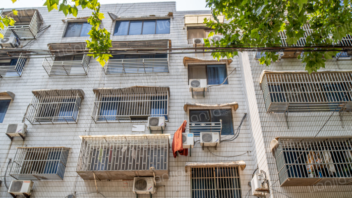 宏坝金融大厦外景图