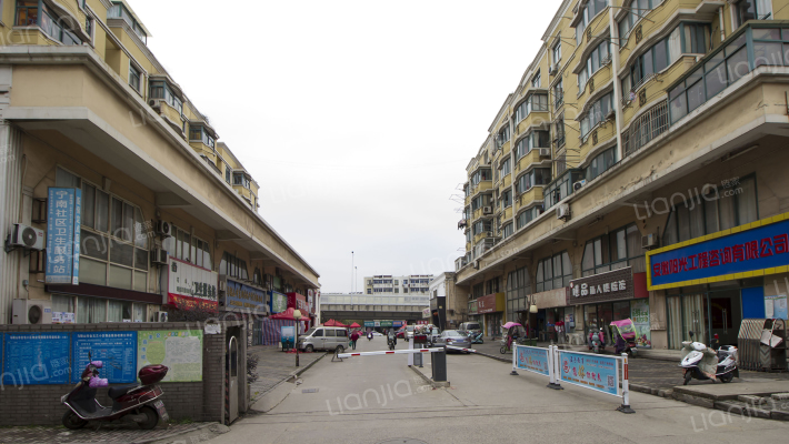 金玉兰花园外景图