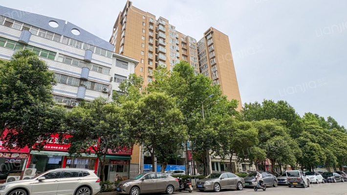 驻马店市伟岸置业有限公司商住楼外景图