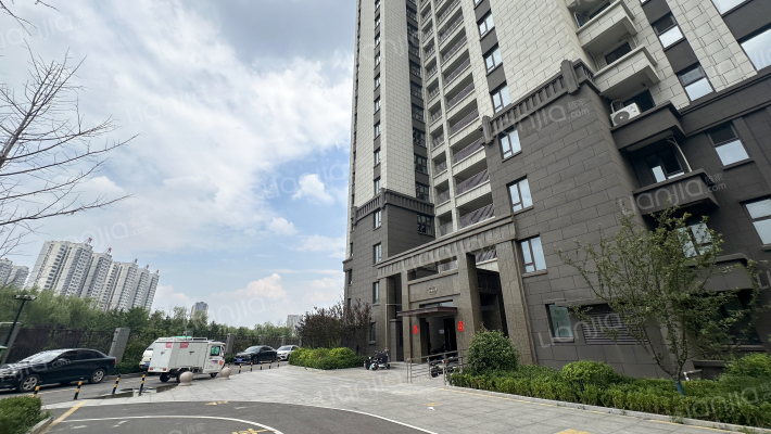 泰安紫荆城外景图