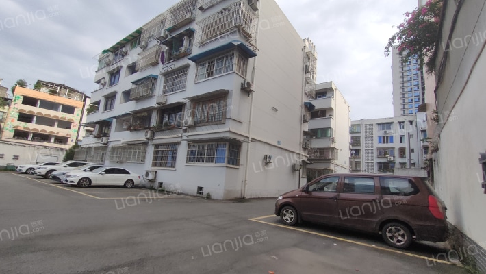 信用社一宿舍外景图