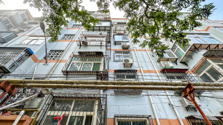 四季青新村住宅楼外景图