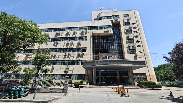 新时代商务中心外景图