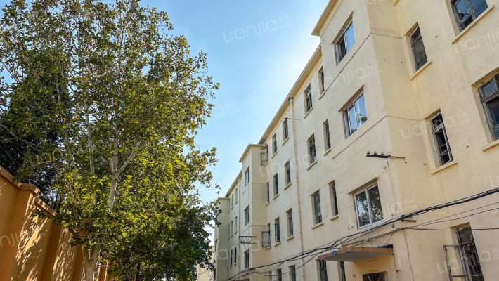 煤基地家属院外景图