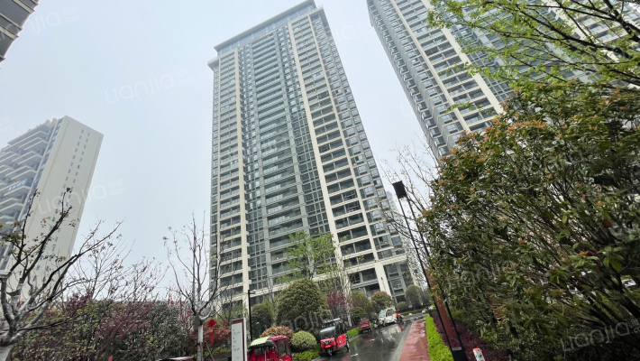 徽创江南郡外景图