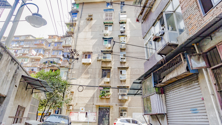 模范二村外景图