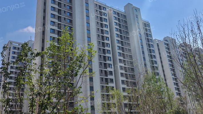 中博谦崇云境外景图