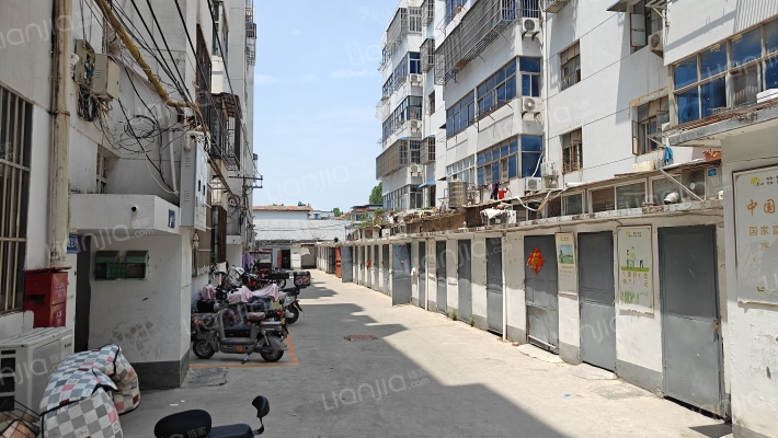 纪经委宿舍外景图