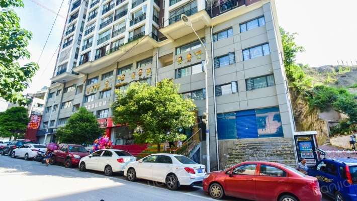 首席溪山庭院外景图