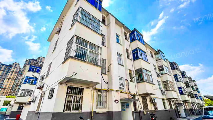 三院宿舍外景图