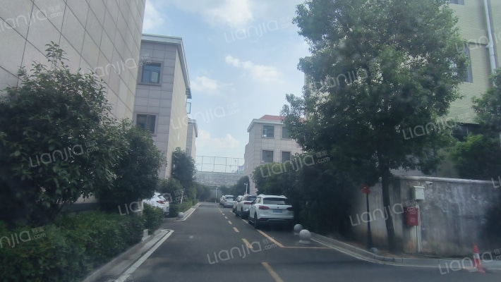 华瑞家园外景图