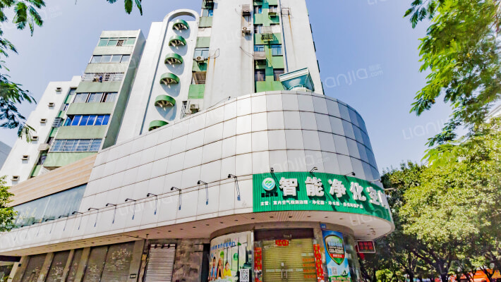 青年路东兴楼外景图