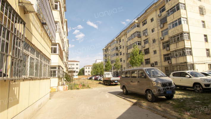 地税小区外景图