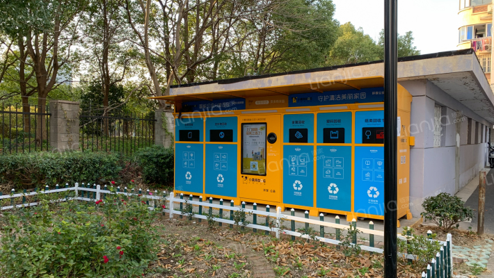 思凡花苑一街坊外景图