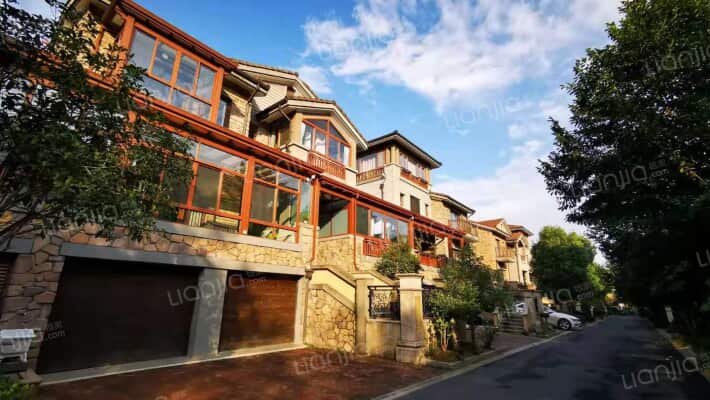 阳光城上林湖外景图