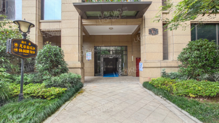 兰溪市鑫悦名成小区外景图